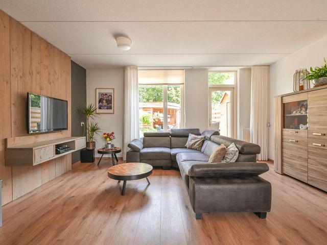 De Kogge 6, Hoogeveen