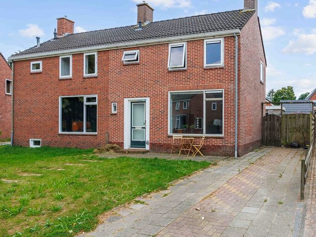 Rembrandtstraat 9, Marum