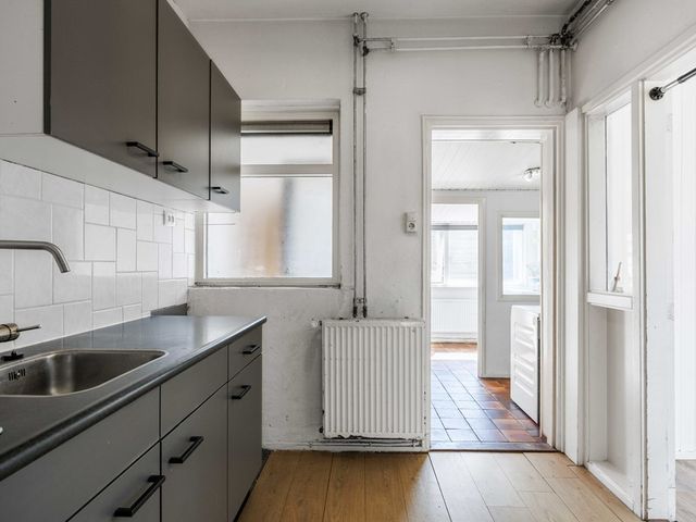 Rembrandtstraat 9, Marum