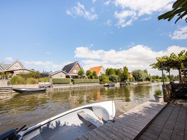 It Ferset 15, Makkum