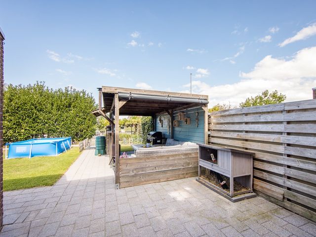 It Ferset 15, Makkum