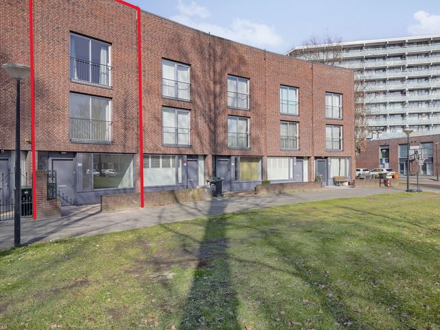 Nadezjda Mandelstamstr 53, Amsterdam