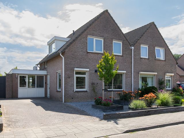 Kruisbergsestraat 49, Overasselt