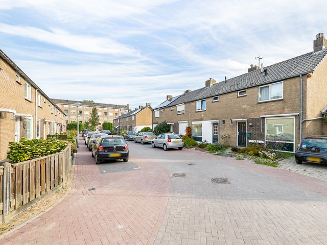 Donker Curtiusstraat 15, Vlissingen