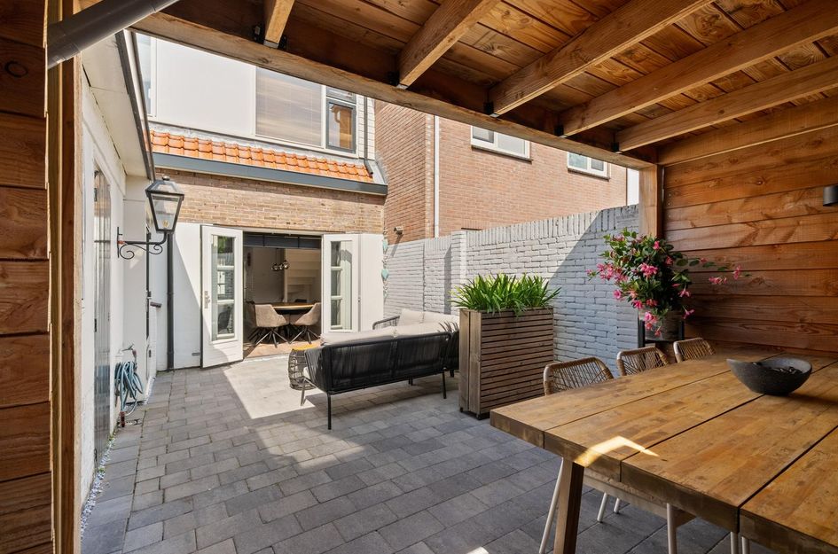 Katwijksestraat 24