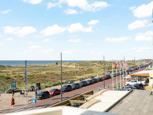 Koningin Wilhelmina Blvd 6C, Noordwijk