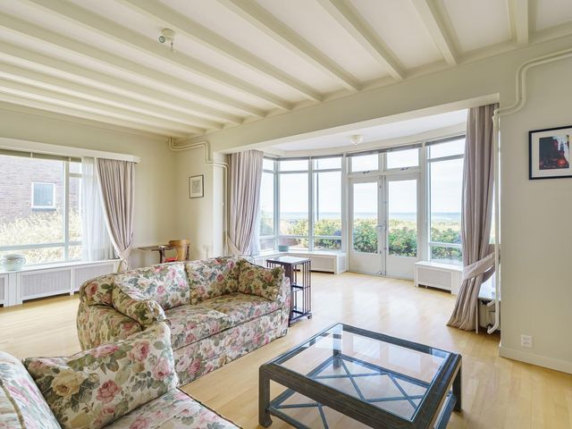 Koningin Astrid Blvd 37, Noordwijk