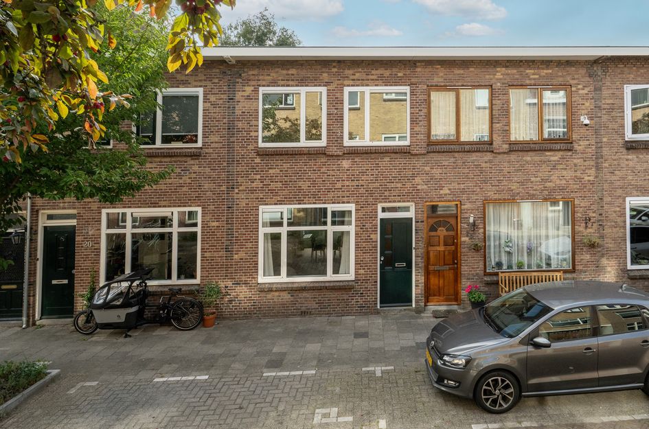 Makassarstraat 22