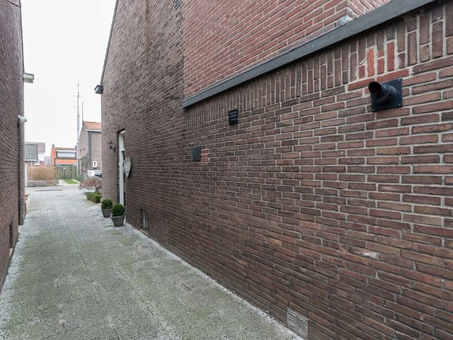 Steneweg 69, Middelharnis