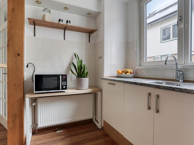 Van Hillepad 10, Leiden