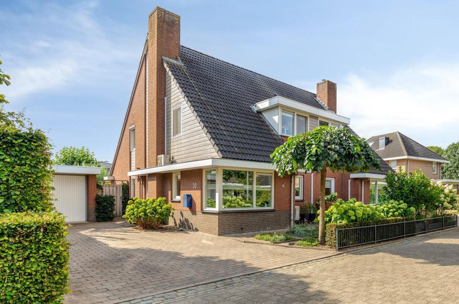 Dorpswei 30