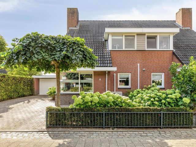 Dorpswei 30, Herveld