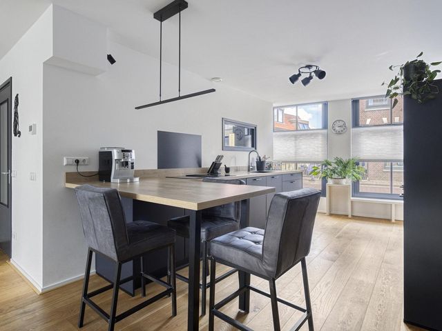 Overschiese Dorpsstraat 131, Rotterdam