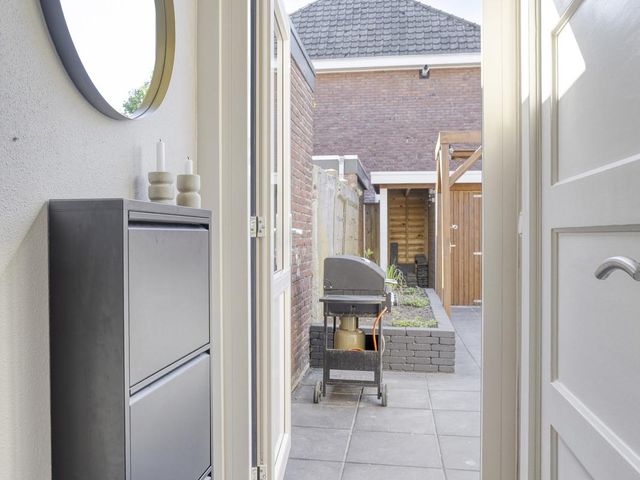 Van Riebeekstraat 94, Enschede