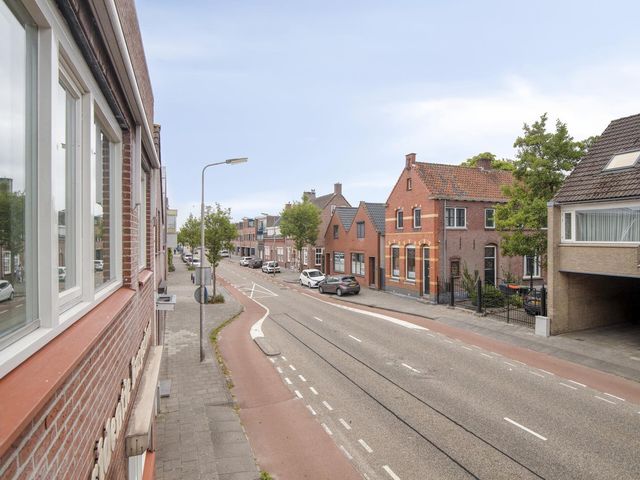 Burgerhoutsestraat 35, Roosendaal