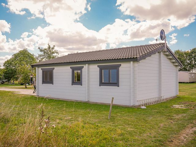 Erichemsekade 8, Buren