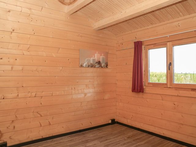 Erichemsekade 8, Buren