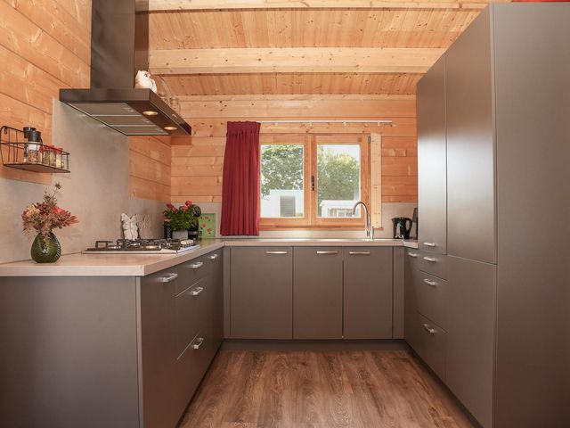 Erichemsekade 8, Buren