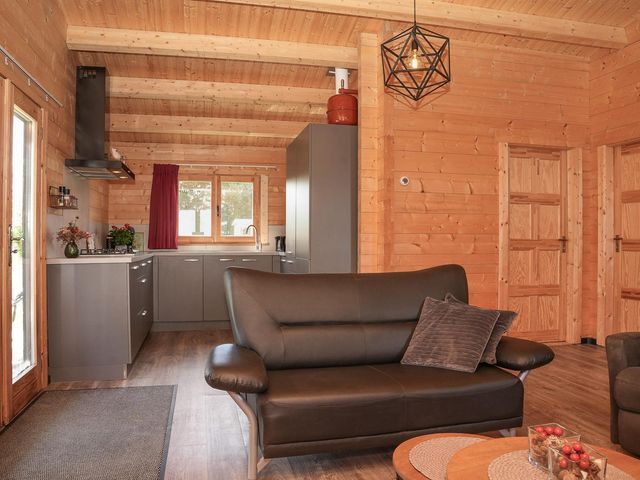 Erichemsekade 8, Buren