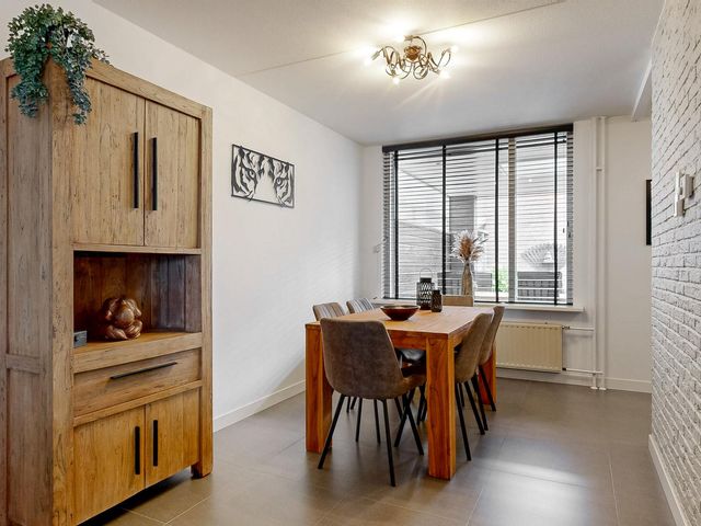 Luciastraat 36, Neeritter