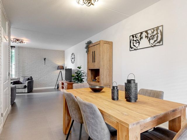Luciastraat 36, Neeritter