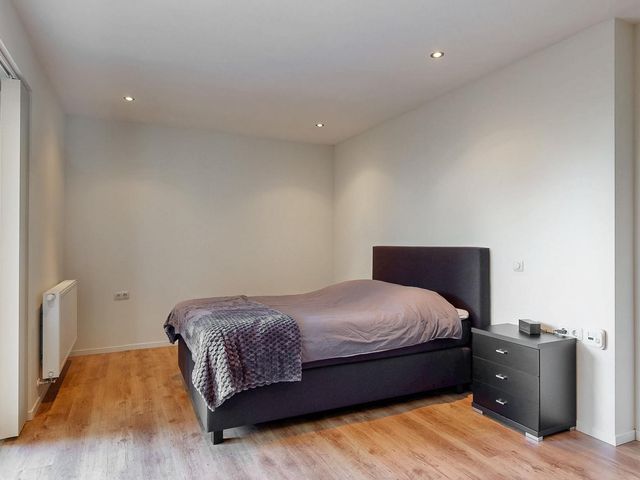 Luciastraat 36, Neeritter