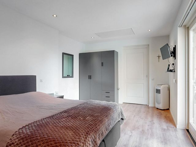 Luciastraat 36, Neeritter