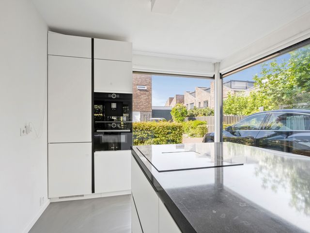 Citius 11, Hoofddorp