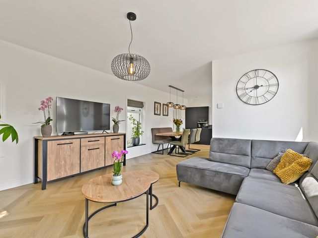 's-Herenstraat 6, Maasland