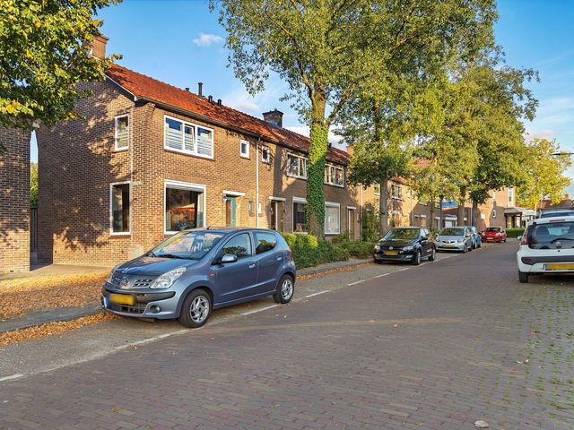 Gladiolenstraat 18, Enschede