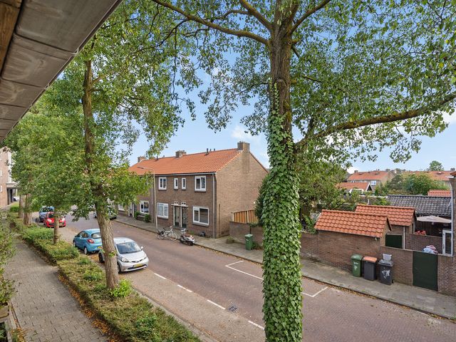 Gladiolenstraat 18, Enschede