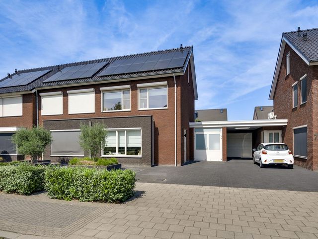 Montgomerystraat 5, Nederweert