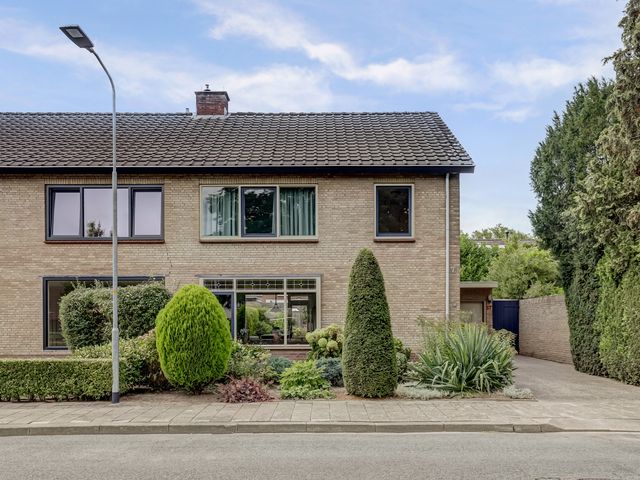 Vuurdoornstraat 17, Zevenaar