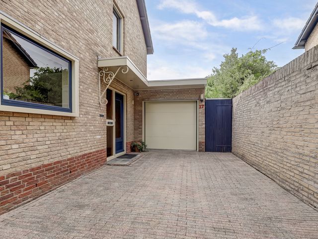 Vuurdoornstraat 17, Zevenaar