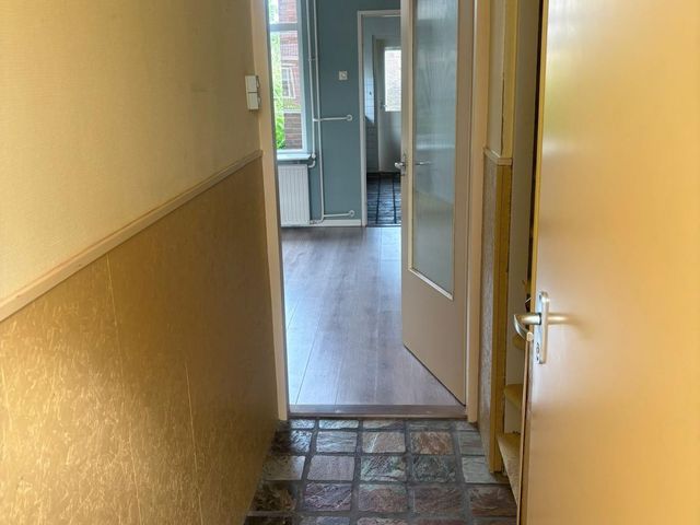 Oostwal 89, Warmenhuizen