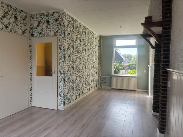 Oostwal 89, Warmenhuizen
