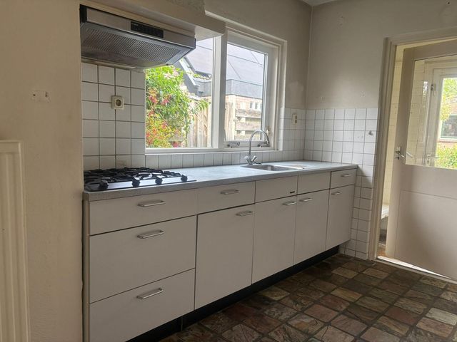 Oostwal 89, Warmenhuizen