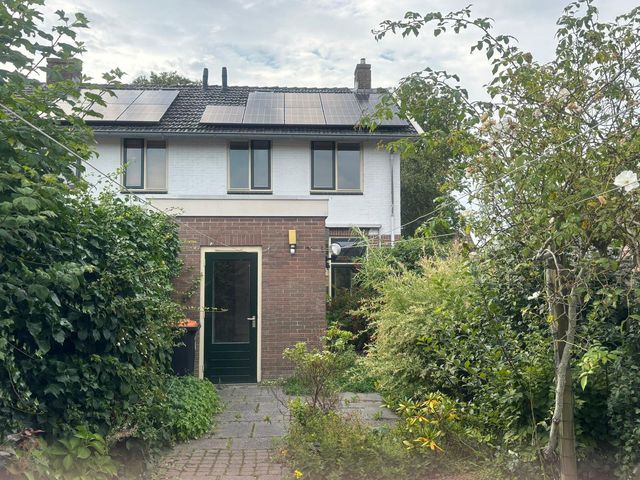 Oostwal 89, Warmenhuizen