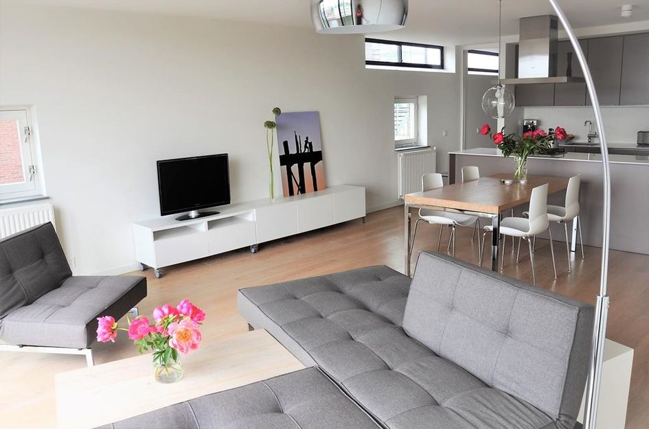 Donker Curtiusstraat 75
