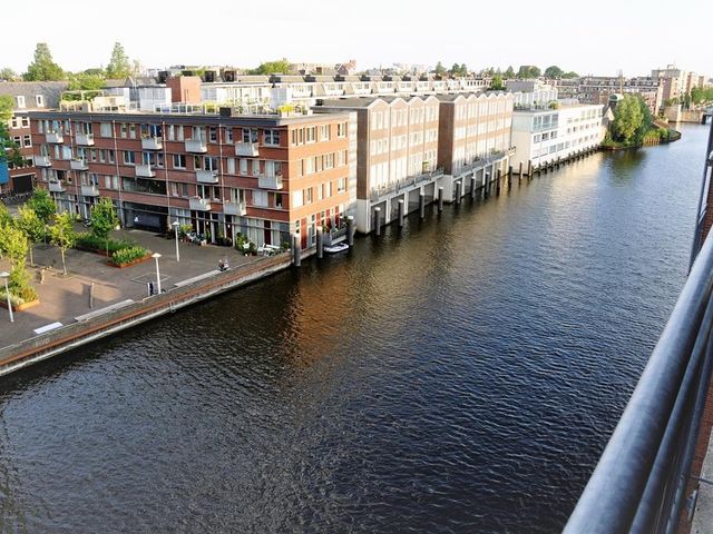 Donker Curtiusstraat 75, Amsterdam