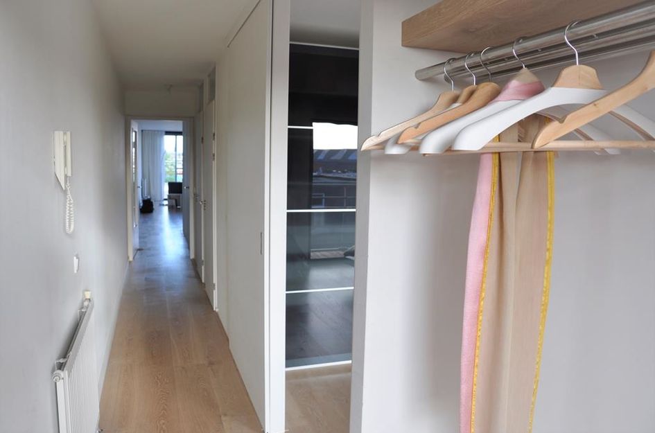 Donker Curtiusstraat 75