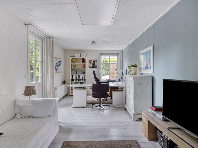 Esdoornstraat 6, 'S-Gravenpolder
