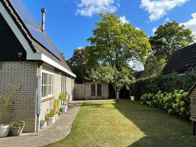Esdoornstraat 6, 'S-Gravenpolder