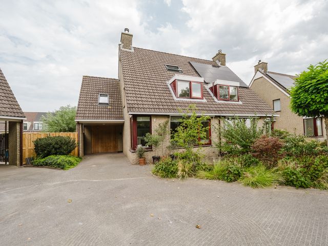 Groede 24, Hekelingen