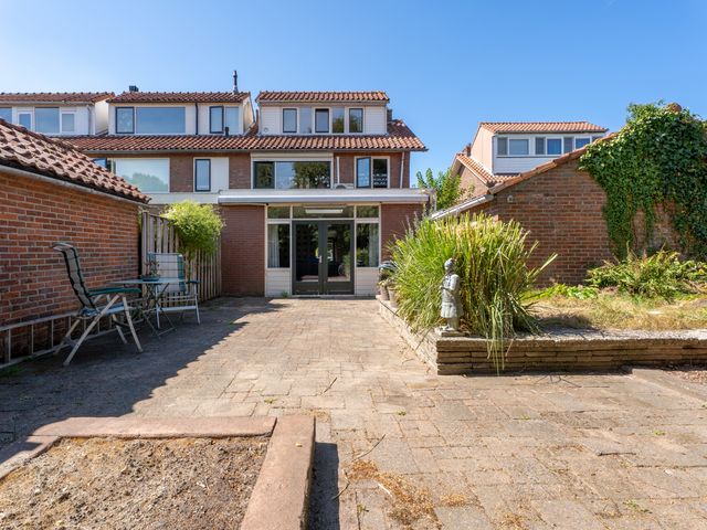 Julianastraat 11, Rhoon