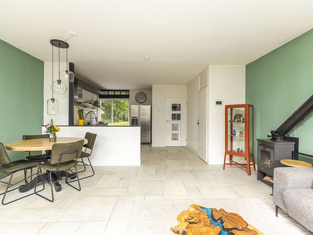 Bark 76, Barendrecht