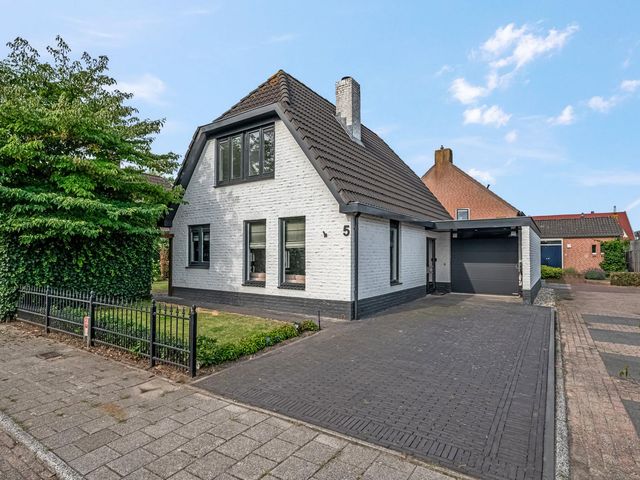 Middelveld 5, Ochten