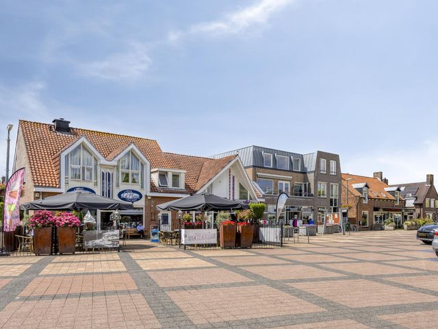 Julianaplein 4c, Zetten