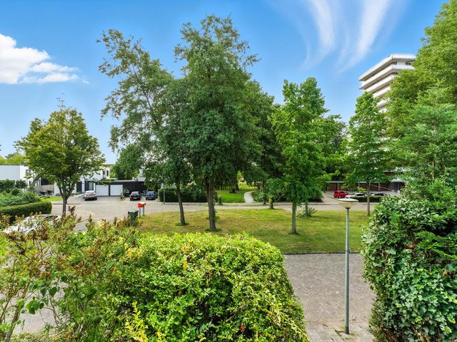 Laan van Spieringshoek 2, Schiedam