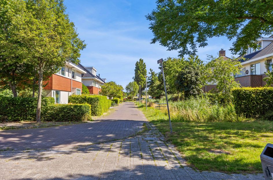 Beekjufferhof 9